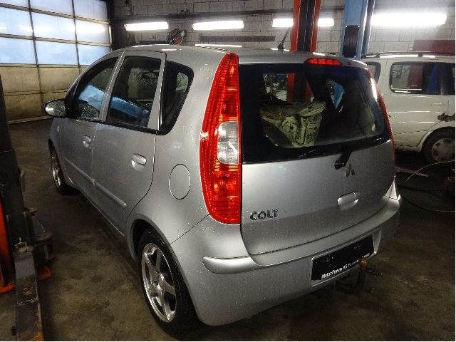Mitsubishi Colt 2004-2008 (Type VII, Fase 1) , Motorkode: 4A90, Girkassekode: