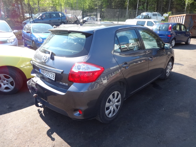 Toyota Auris 2010-2012 (Type I, Fase 2) , Motorkode: 1ND-TV, Girkassekode: