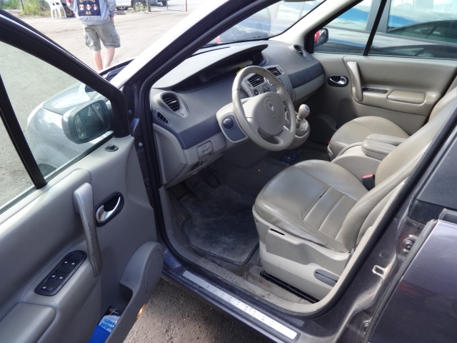 Renault Scenic 2003-2009 (Type II) , Motorkode: F9Q-812, Girkassekode: 