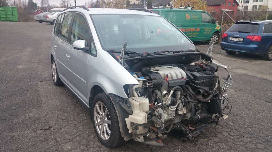 VW Touran 2007-2010 (Type I, Fase 2) , Motorkode: BLS;BXE, Girkassekode: KMZ