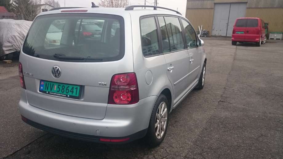 VW Touran 2007-2010 (Type I, Fase 2) , Motorkode: BLS;BXE, Girkassekode: KMZ