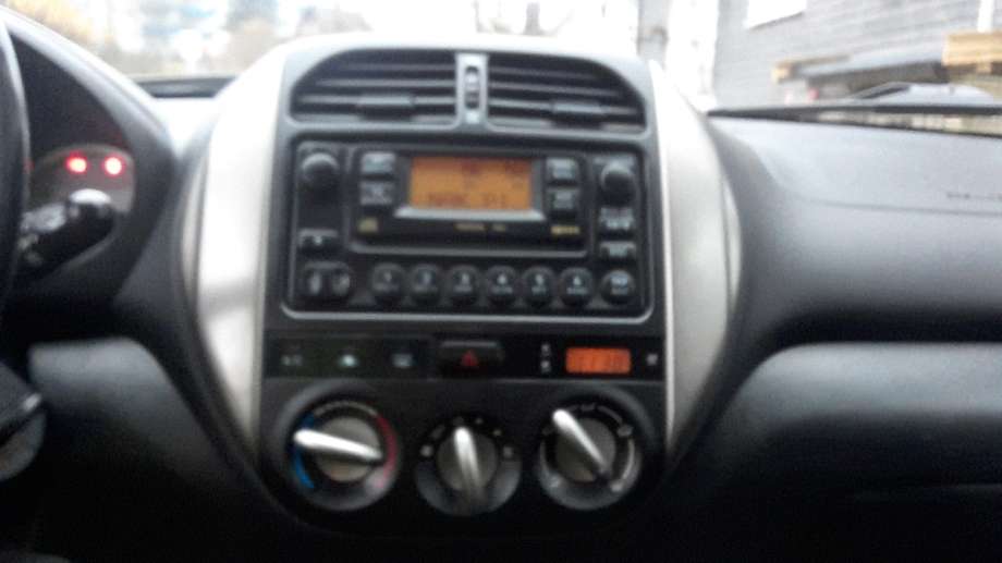 Toyota RAV4 2000-2006 (Type II) , Motorkode: 1CD-FTV, Girkassekode: 