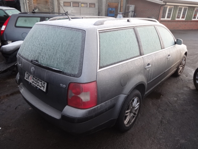 VW Passat 2001-2005 (B5,3BG) (B5,3BG), Motorkode: ALT, Girkassekode: 