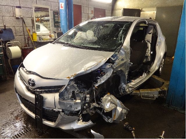 Toyota Yaris 2012-2014 (Type III, Fase 1) , Motorkode: 1NR-FE, Girkassekode: