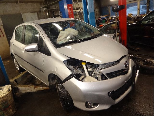 Toyota Yaris 2012-2014 (Type III, Fase 1) , Motorkode: 1NR-FE, Girkassekode: