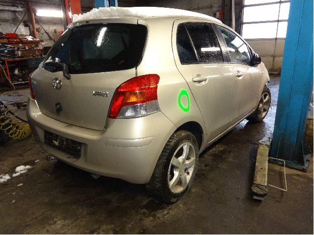 Toyota Yaris 2009-2011 (Type II, Fase 2) , Motorkode: 1NR-FE, Girkassekode: 