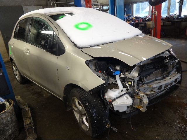 Toyota Yaris 2009-2011 (Type II, Fase 2) , Motorkode: 1NR-FE, Girkassekode: 