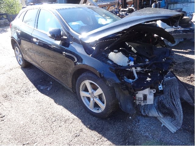 Volvo V40 2012-2019 , Motorkode: D4162T, Girkassekode: 