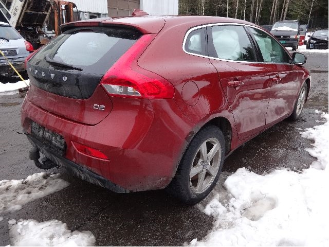 Volvo V40 2012-2019 , Motorkode: D4162T, Girkassekode: 