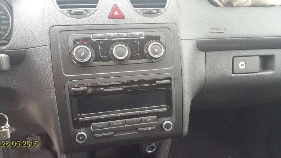 VW Caddy 2010-2015 (Type III, Fase 2) , Motorkode: CFHF, Girkassekode: 
