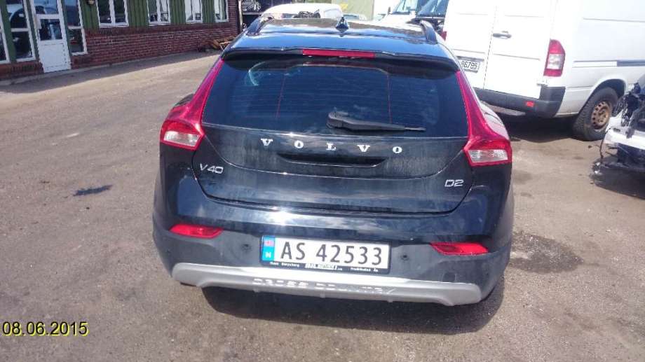 Volvo V40 2012-2019 , Motorkode: D4162T, Girkassekode: 