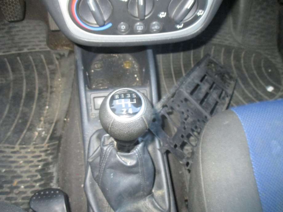 Opel Corsa C 2000-2006 , Motorkode: Z12XEP, Girkassekode: 