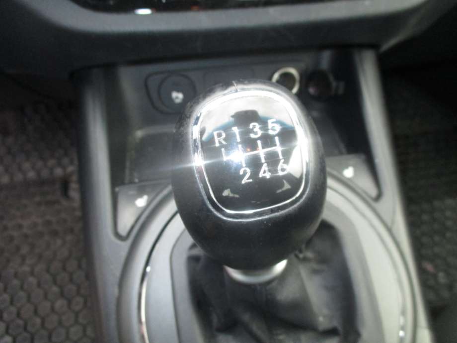 Kia Sportage 2010-2016 (Type III) , Motorkode: D4FD, Girkassekode: 