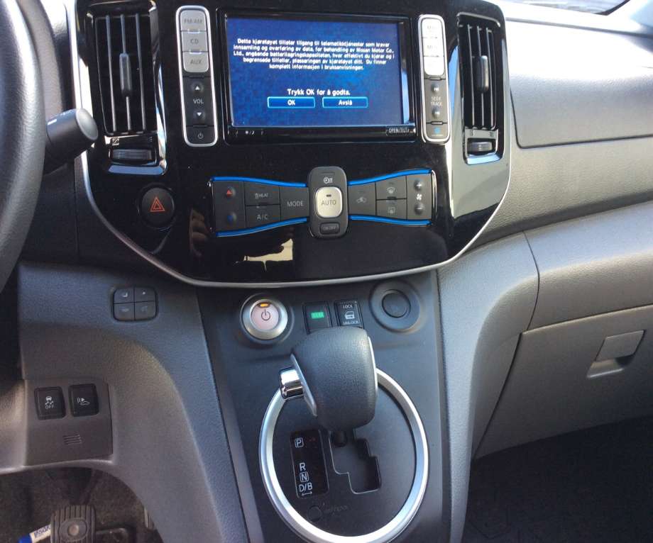 Nissan NV200 2010-2019 , Motorkode: EM61, Girkassekode: 