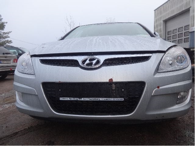 Hyundai i30 2007-2012 (Type I) , Motorkode: G4FC-L, Girkassekode: 