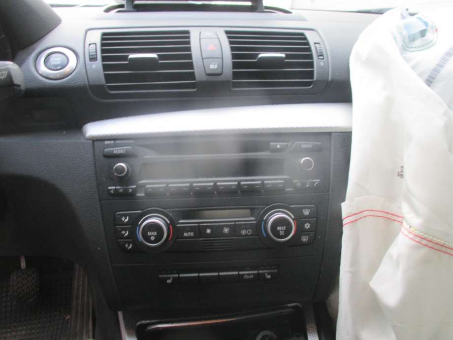 BMW 1-Serie 2004-2011 (E81/E82/E87/E88) (E81/E82/E87/E88), Motorkode: N47-D20A, Girkassekode: 
