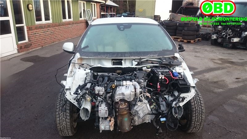 Volvo V40 2012-2019 , Motorkode: D4162T, Girkassekode: B6 1285218