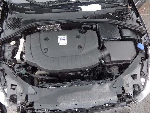 Volvo V60 2010-2013 (Type I, Fase 1) , Motorkode: D5204T7, Girkassekode: 1285179
