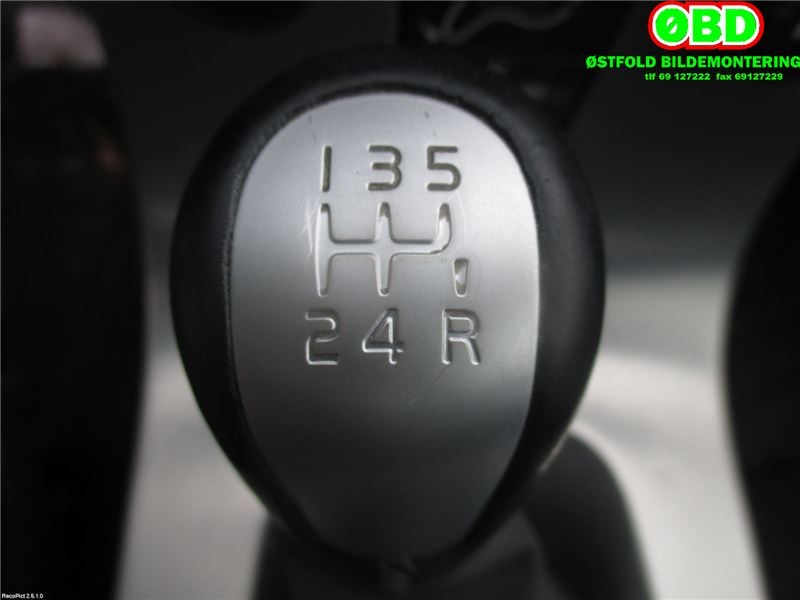 Volvo C30 2006-2009 (Fase 1) , Motorkode: D4164T, Girkassekode: 30787879