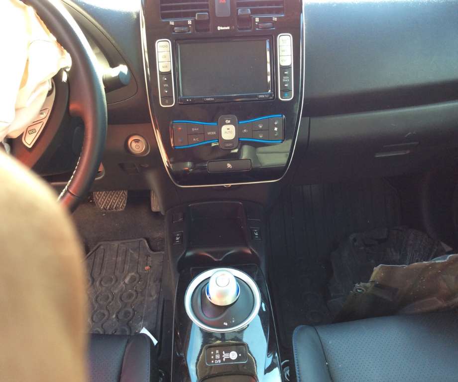 Nissan Leaf 2011-2017 (Type I) , Motorkode: EM57, Girkassekode: 
