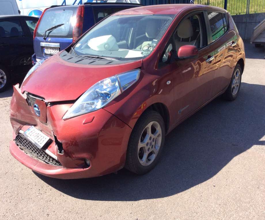 Nissan Leaf 2011-2017 (Type I) , Motorkode: EM61, Girkassekode: 