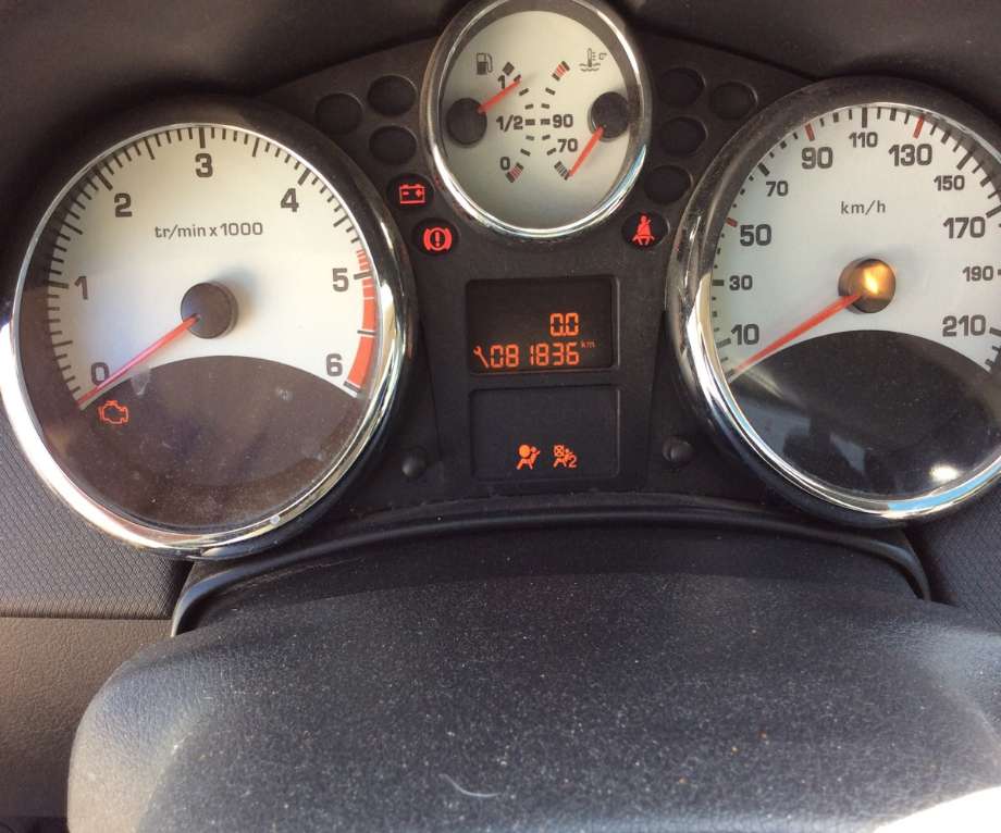 Peugeot 207 2006-2012 , Motorkode: 9HP, Girkassekode: 