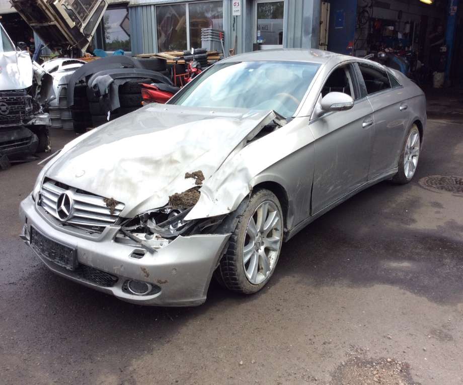 Mercedes CLS 2004-2010 (C219) (C219), Motorkode: OM642.920, Girkassekode: 