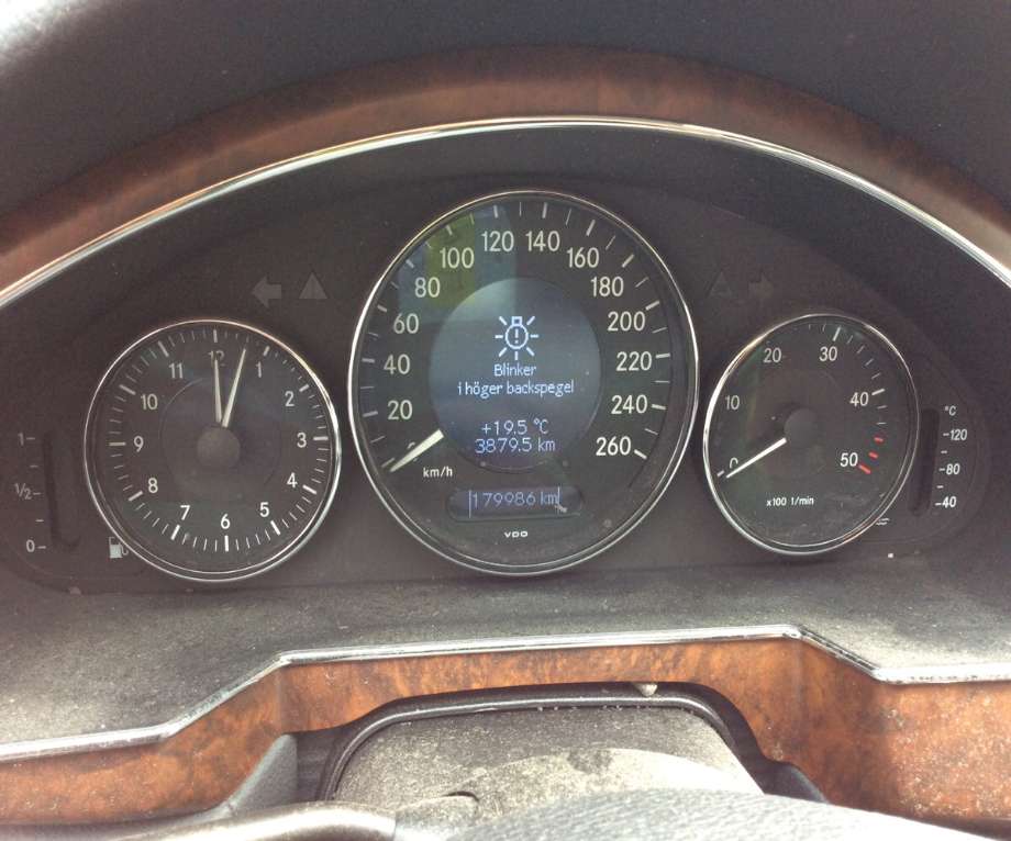Mercedes CLS 2004-2010 (C219) (C219), Motorkode: OM642.920, Girkassekode: 