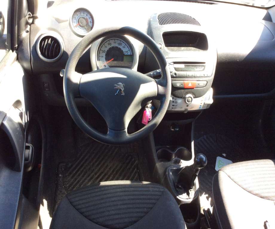 Peugeot 107 2006-2014 , Motorkode: CFB, Girkassekode: 