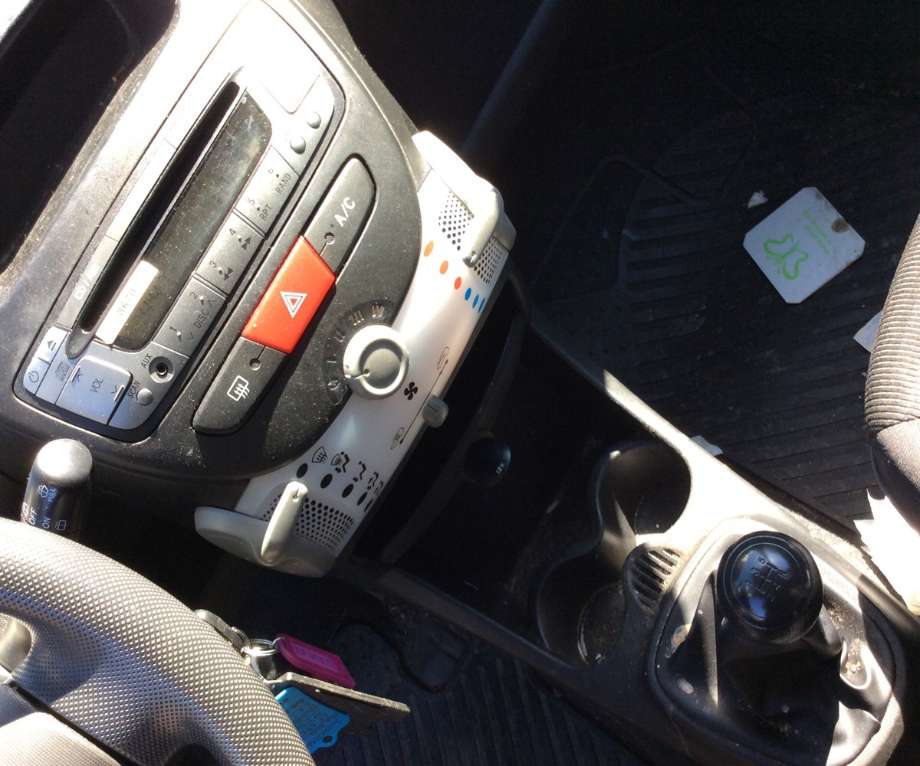 Peugeot 107 2006-2014 , Motorkode: CFB, Girkassekode: 