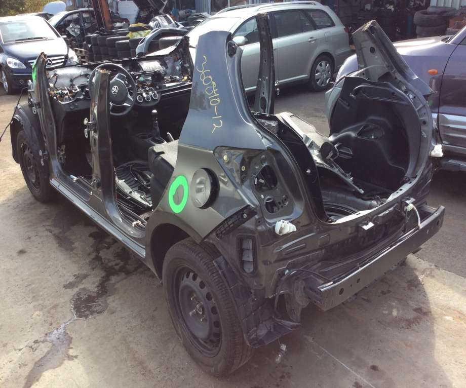 Toyota Yaris 2012-2014 (Type III, Fase 1) , Motorkode: 1NR-FE, Girkassekode: