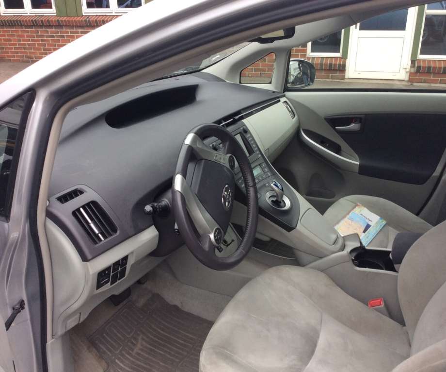 Toyota Prius 2009-2016 (Type III) (COMBI) (COMBI), Motorkode: 2ZR-FXE, Girkassekode: 