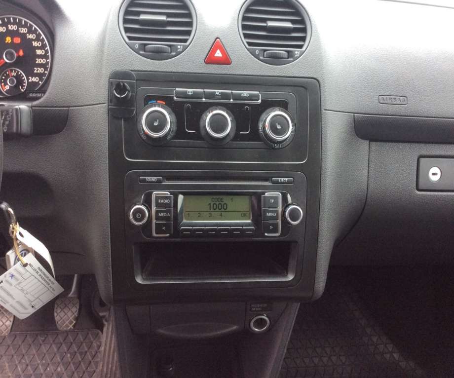 VW Caddy 2010-2015 (Type III, Fase 2) , Motorkode: CAYD, Girkassekode: MLU