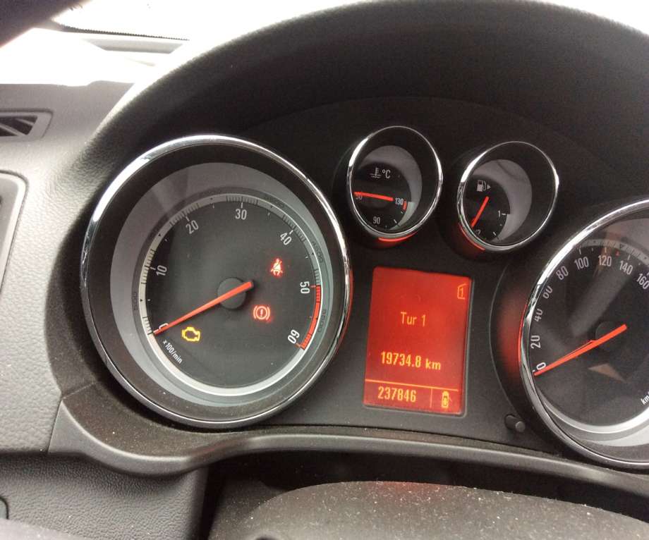 Opel Insignia A 2009-2014 , Motorkode: A20DTC, Girkassekode: 