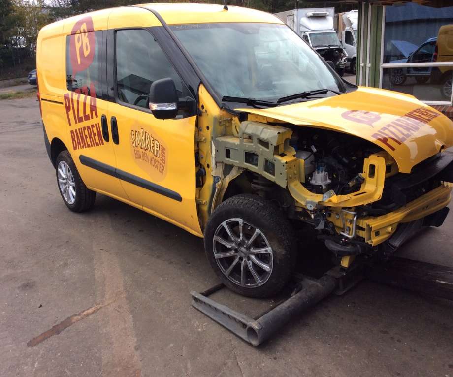 Opel Combo D 2012-2018 , Motorkode: , Girkassekode: 