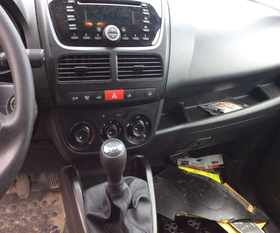Opel Combo D 2012-2018 , Motorkode: , Girkassekode: 