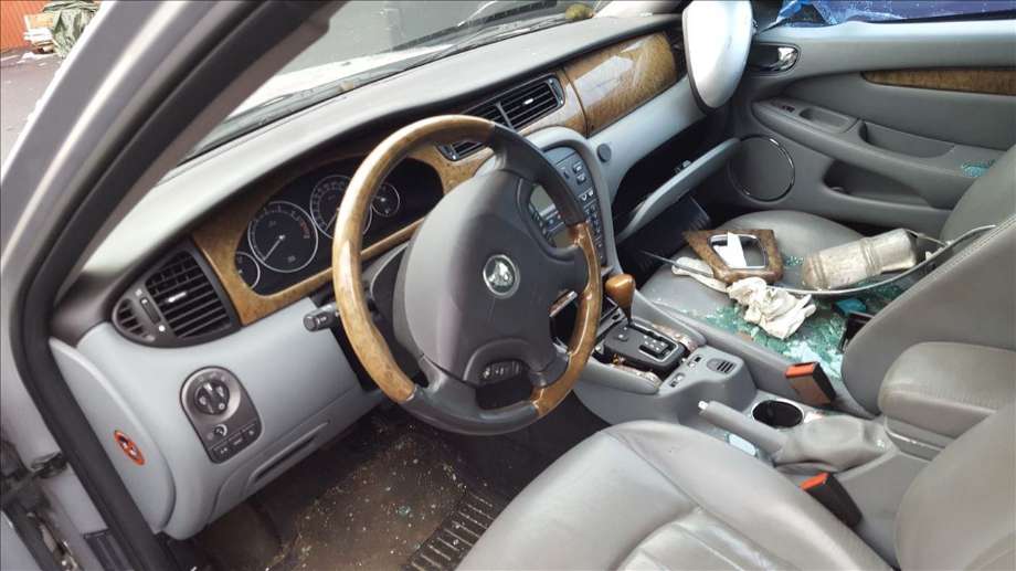 Jaguar X-TYPE 2001-2010 , Motorkode: XB, Girkassekode: