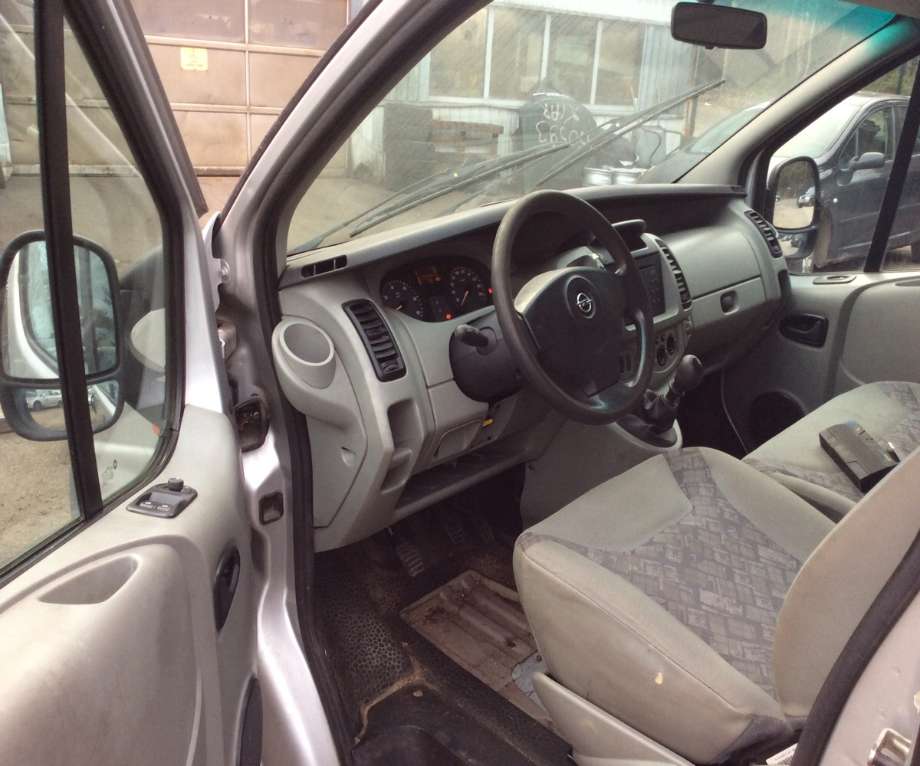 Opel Vivaro A 2001-2006 , Motorkode: F9Q-760, Girkassekode: 