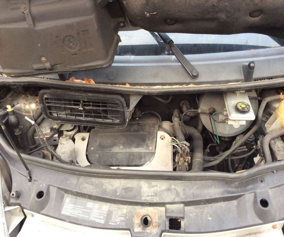 Opel Vivaro A 2001-2006 , Motorkode: F9Q-760, Girkassekode: 