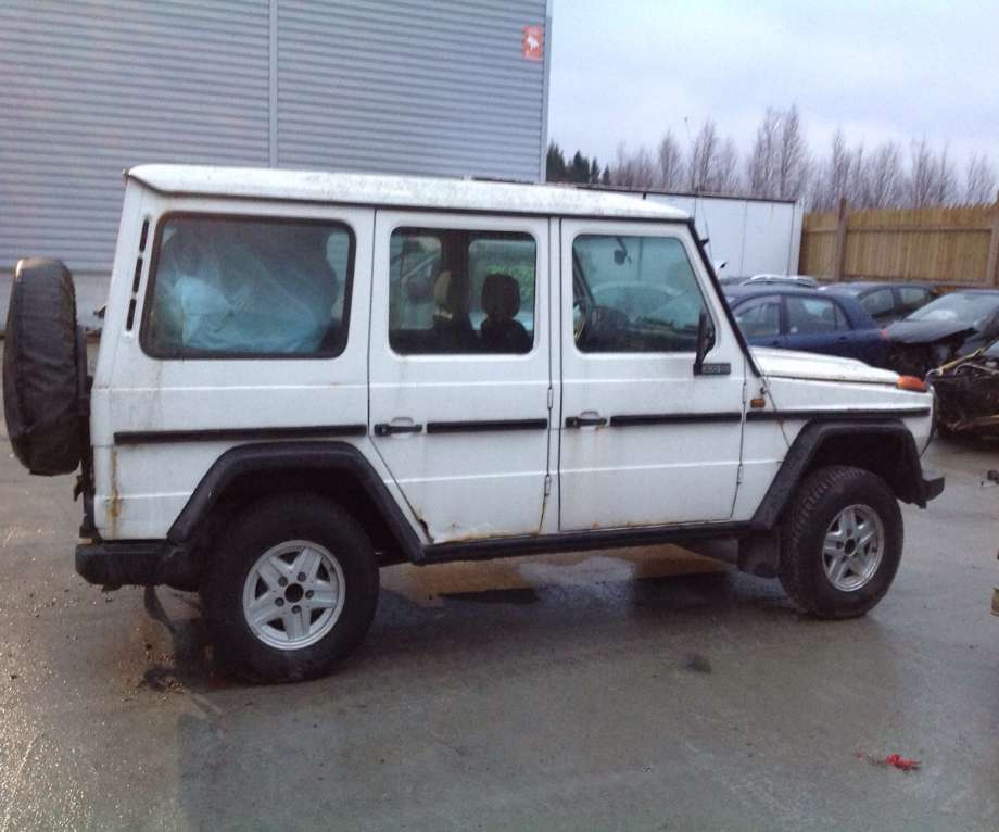 Mercedes G-Wagen 1978-1989 (W460) (W460), Motorkode: M102.987, Girkassekode: 