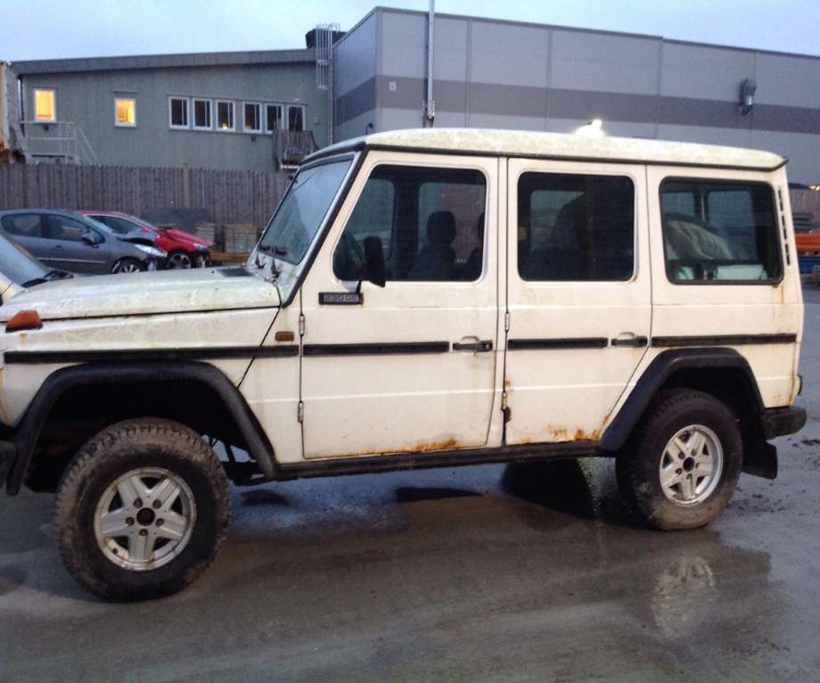 Mercedes G-Wagen 1978-1989 (W460) (W460), Motorkode: M102.987, Girkassekode: 