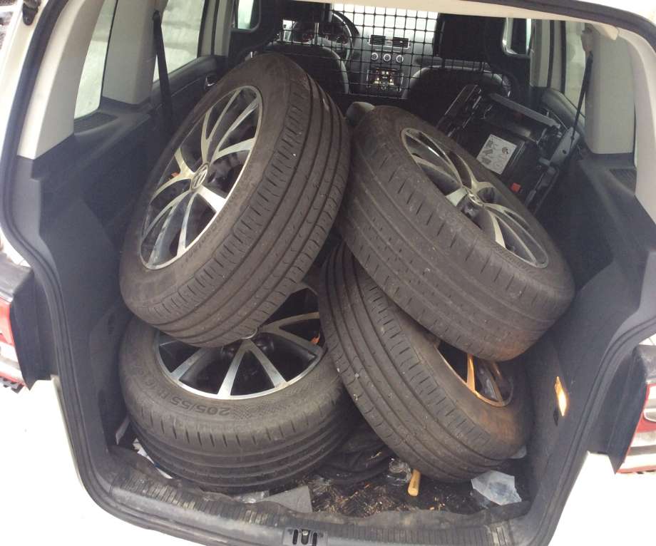 VW Touran 2010-2015 (Type I, Fase 3) , Motorkode: CFHC, Girkassekode: 