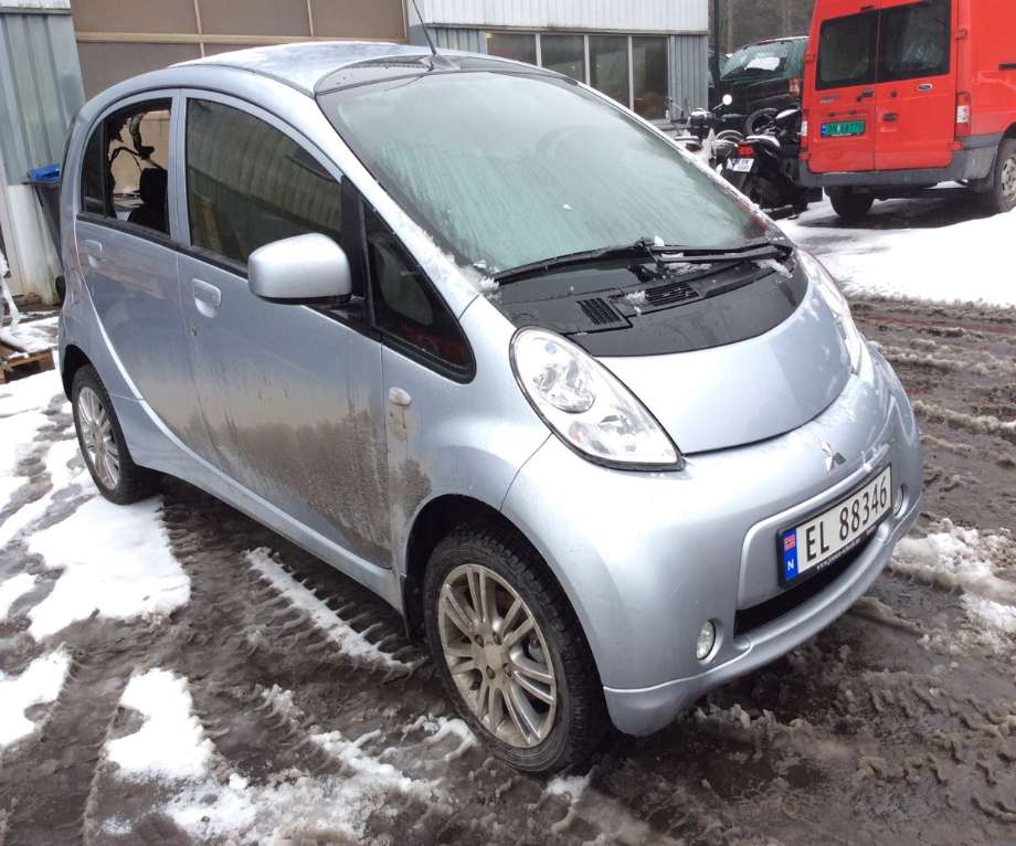 Mitsubishi i-MiEV 2010-->> , Motorkode: Y4F1, Girkassekode:
