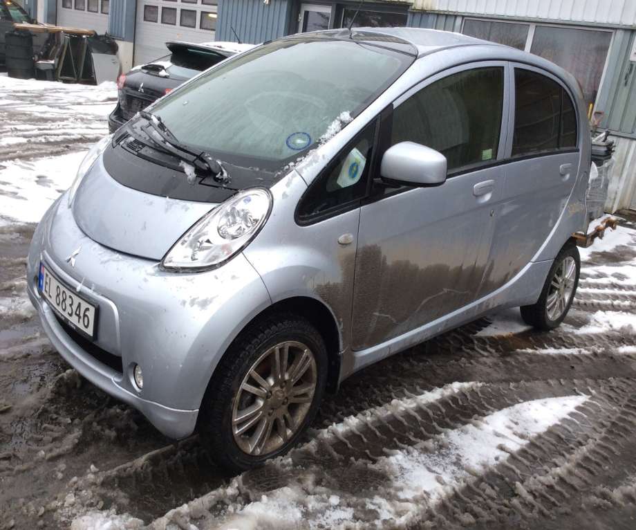 Mitsubishi i-MiEV 2010-->> , Motorkode: Y4F1, Girkassekode: