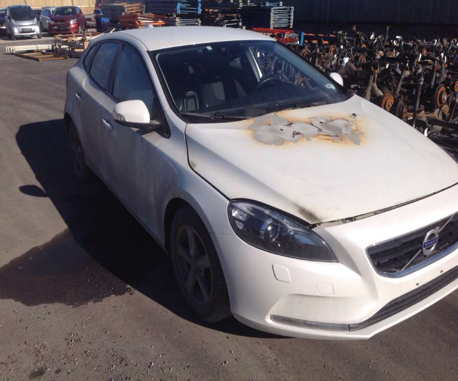 Volvo V40 2012-2019 , Motorkode: B4164T4, Girkassekode: 