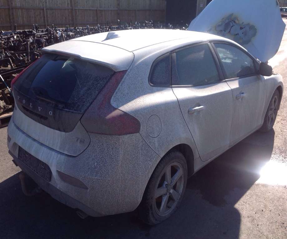Volvo V40 2012-2019 , Motorkode: B4164T4, Girkassekode: 