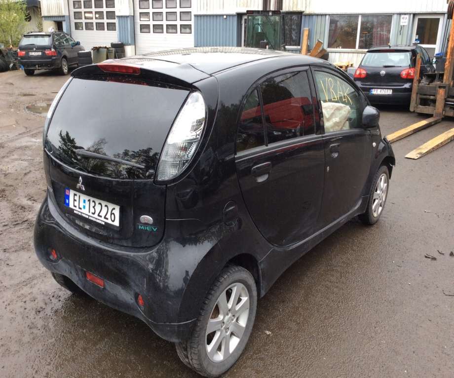 Mitsubishi i-MiEV 2010-->> , Motorkode: Y4F1, Girkassekode: 