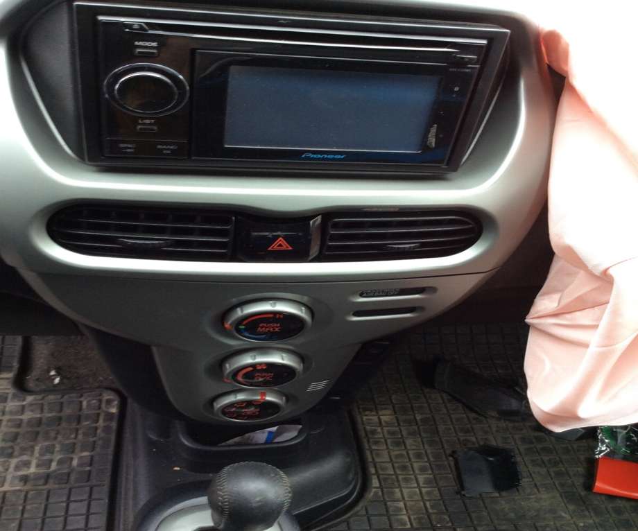 Mitsubishi i-MiEV 2010-->> , Motorkode: Y4F1, Girkassekode: 