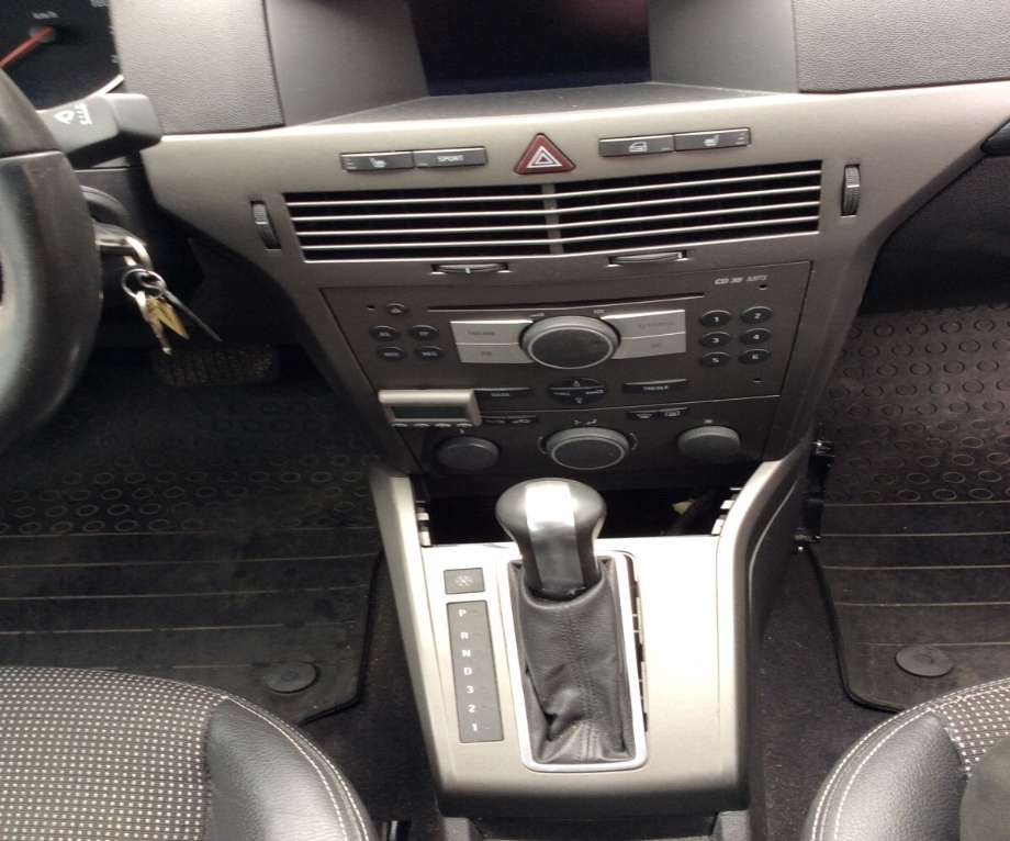 Opel Astra H 2004-2009 , Motorkode: Z18XE, Girkassekode: