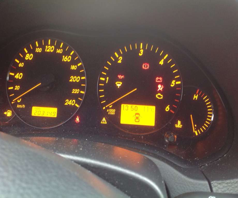 Toyota Avensis 2003-2008 (Type II) , Motorkode: 1AD-FTV, Girkassekode: 